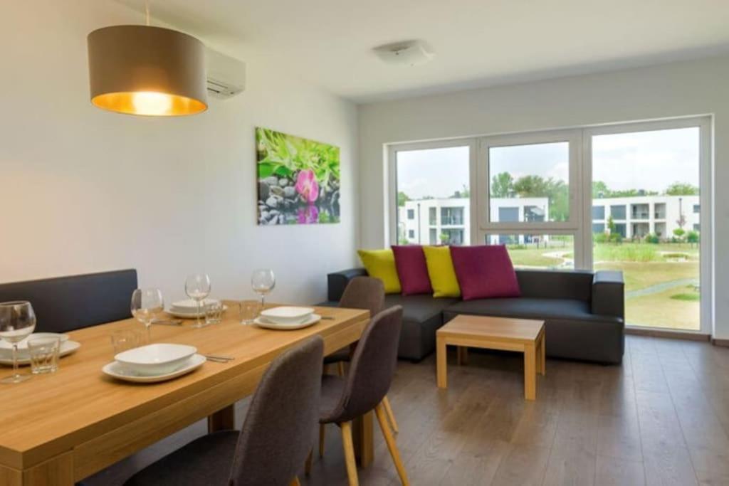 Luxus Appartement Am Golfplatz Und Therme Lutzmannsburg Zsira Esterno foto