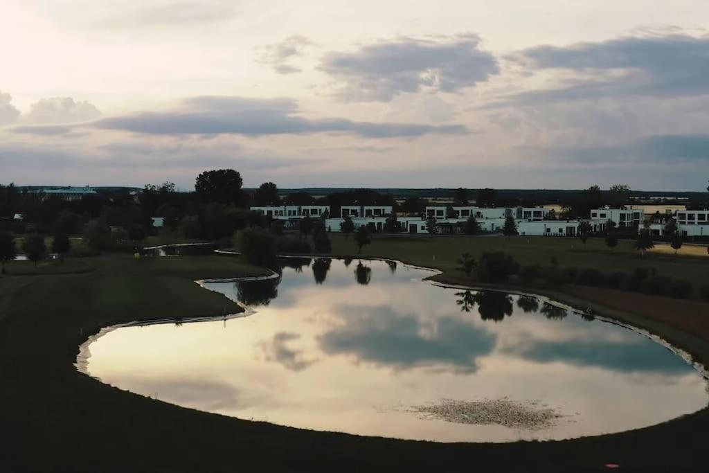 Luxus Appartement Am Golfplatz Und Therme Lutzmannsburg Zsira Esterno foto