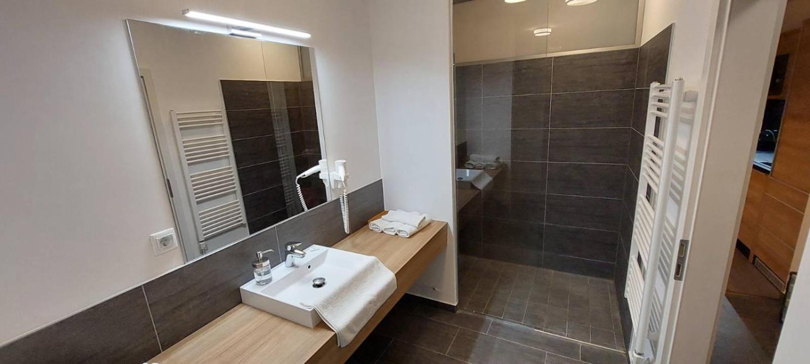 Luxus Appartement Am Golfplatz Und Therme Lutzmannsburg Zsira Esterno foto